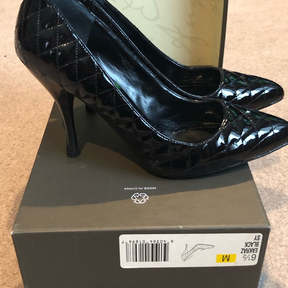Enzo Angiolini black pump size 6 1/2
